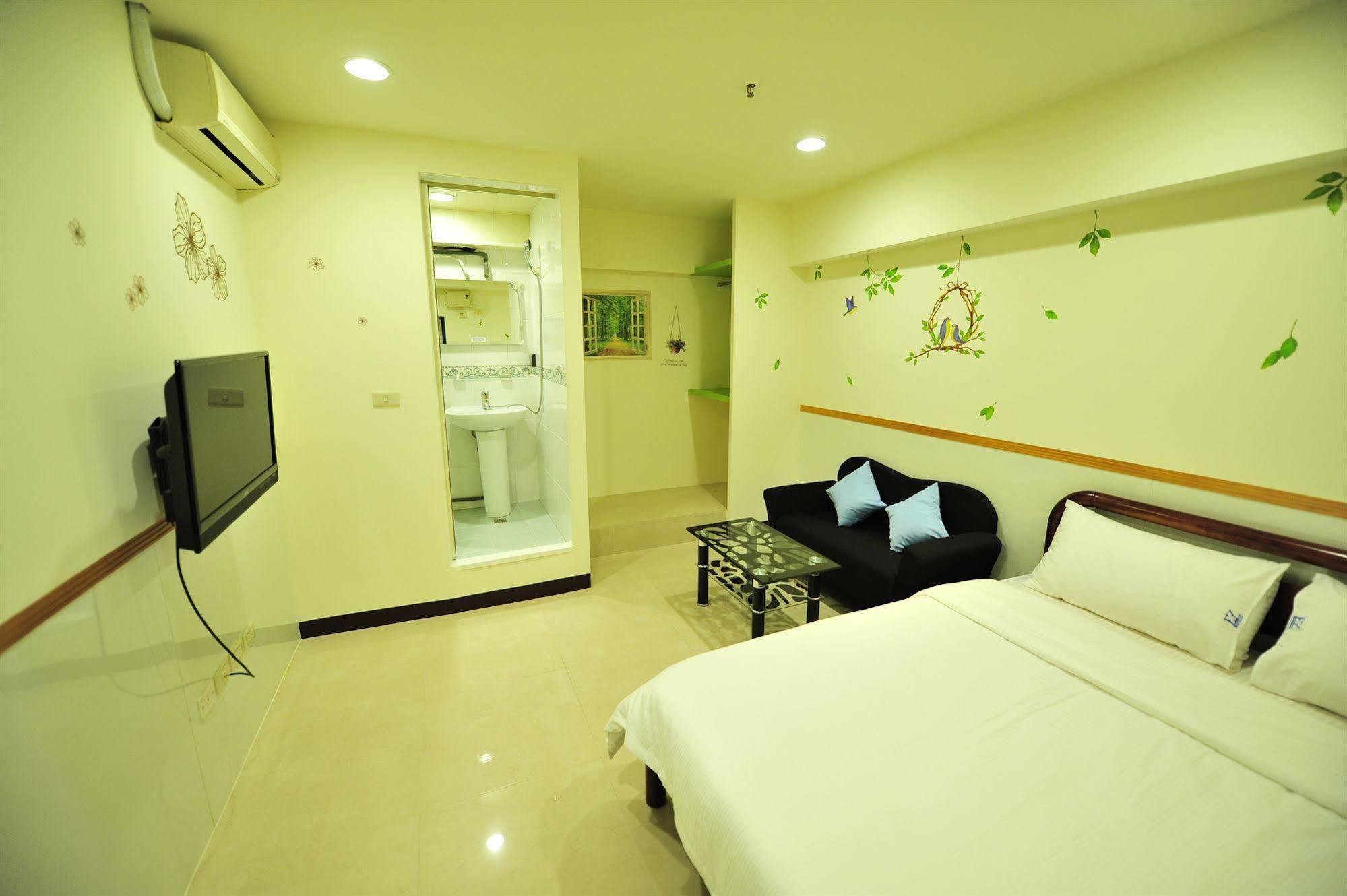 Ezbookers Dunhua Hotel Taipei Exterior photo